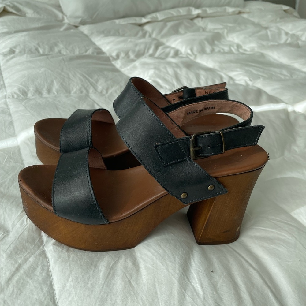Block heels size 9